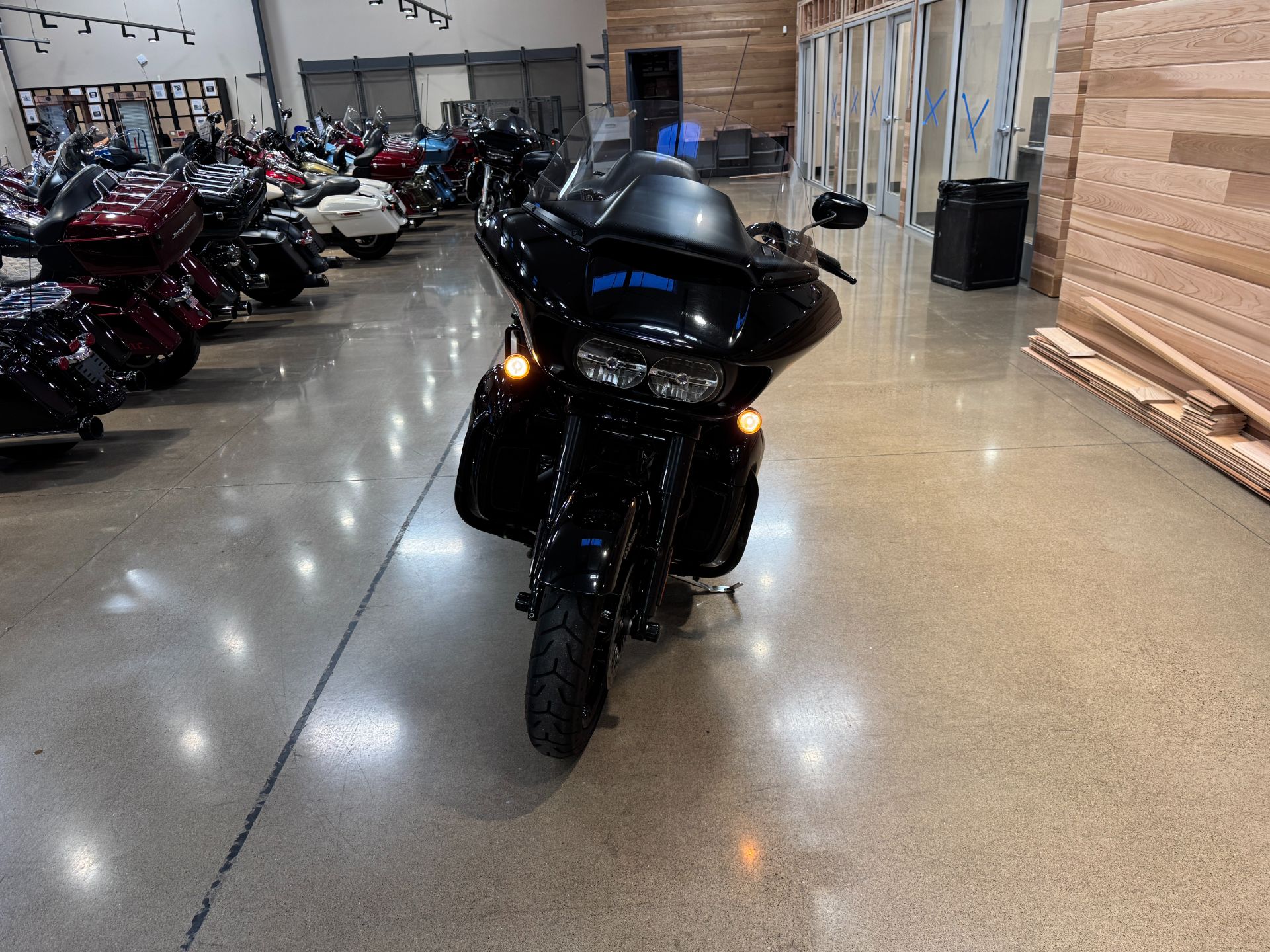 2022 Harley-Davidson Road Glide® Limited 3