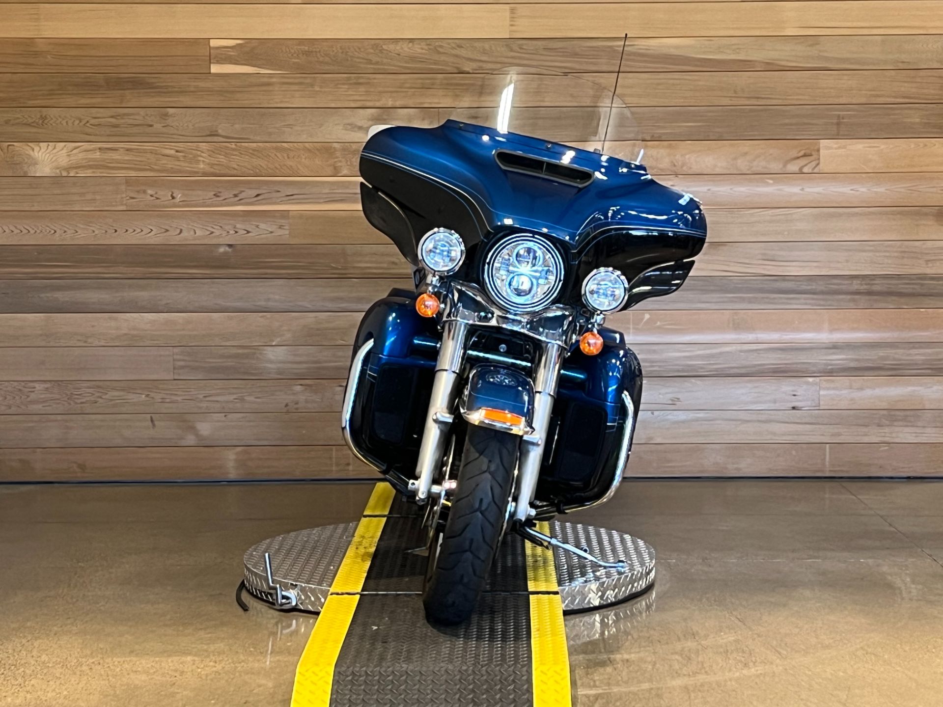 2018 Harley-Davidson 115th Anniversary Ultra Limited in Salem, Oregon - Photo 3