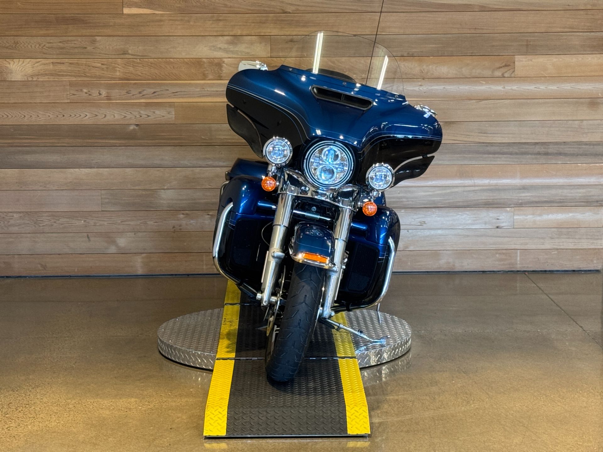 2018 Harley-Davidson 115th Anniversary Ultra Limited in Salem, Oregon - Photo 3