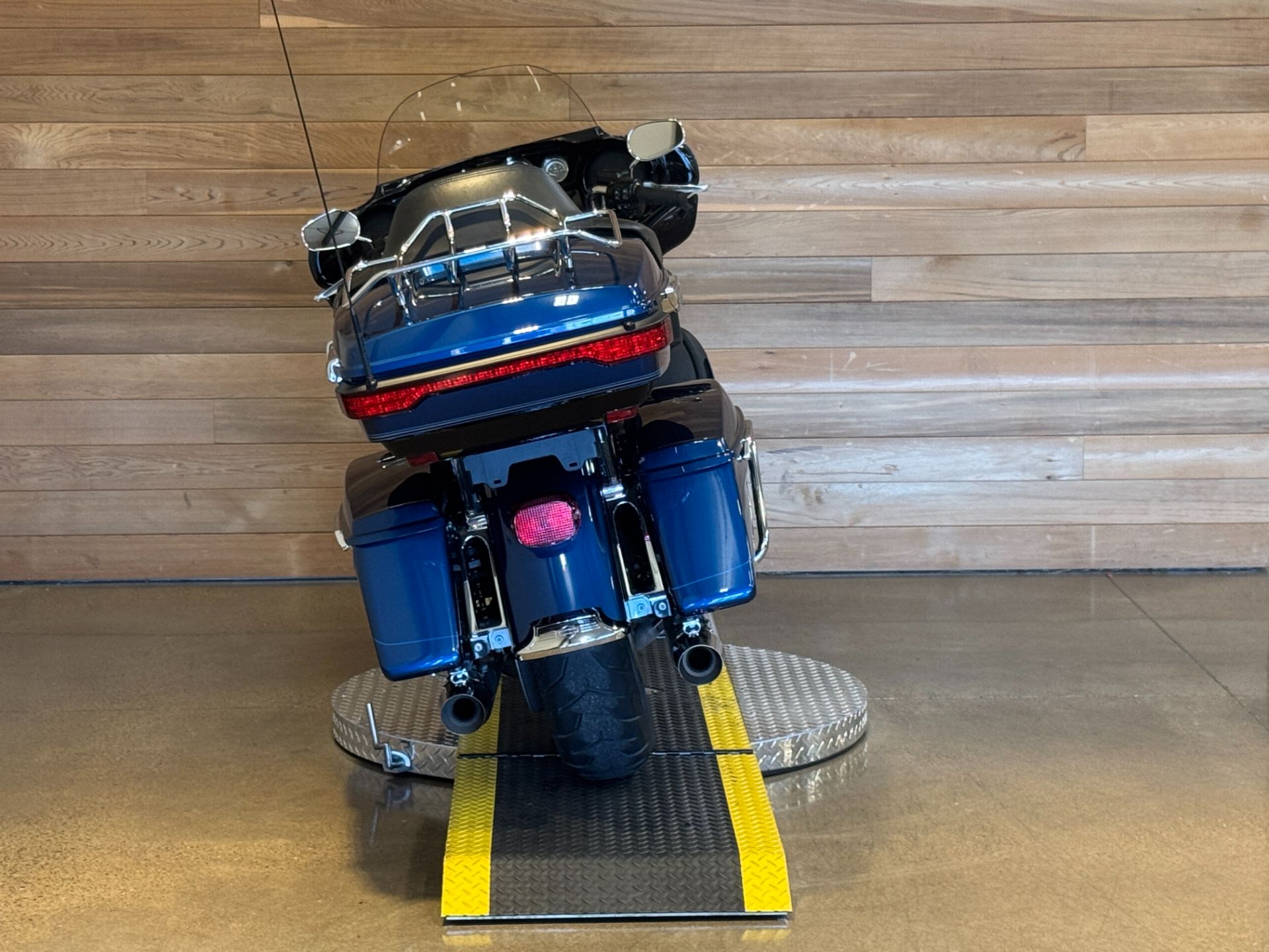 2018 Harley-Davidson 115th Anniversary Ultra Limited in Salem, Oregon - Photo 6