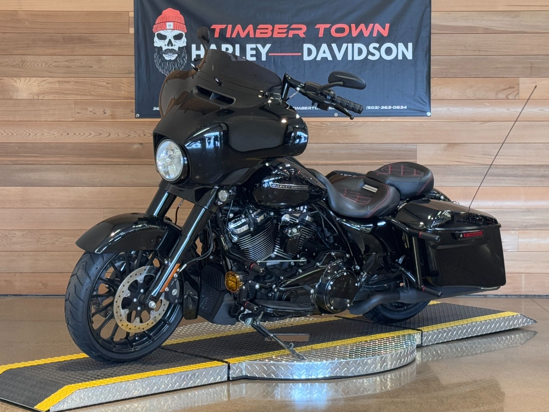 2018 Harley-Davidson Street Glide® Special in Salem, Oregon - Photo 4
