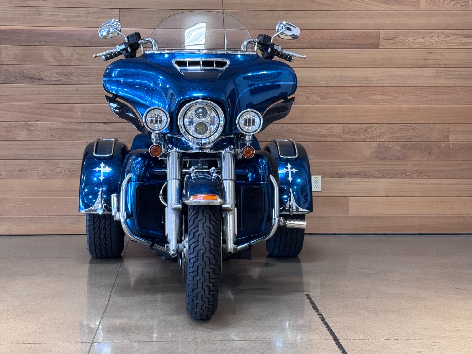 2015 Harley-Davidson Tri Glide® Ultra in Salem, Oregon - Photo 3