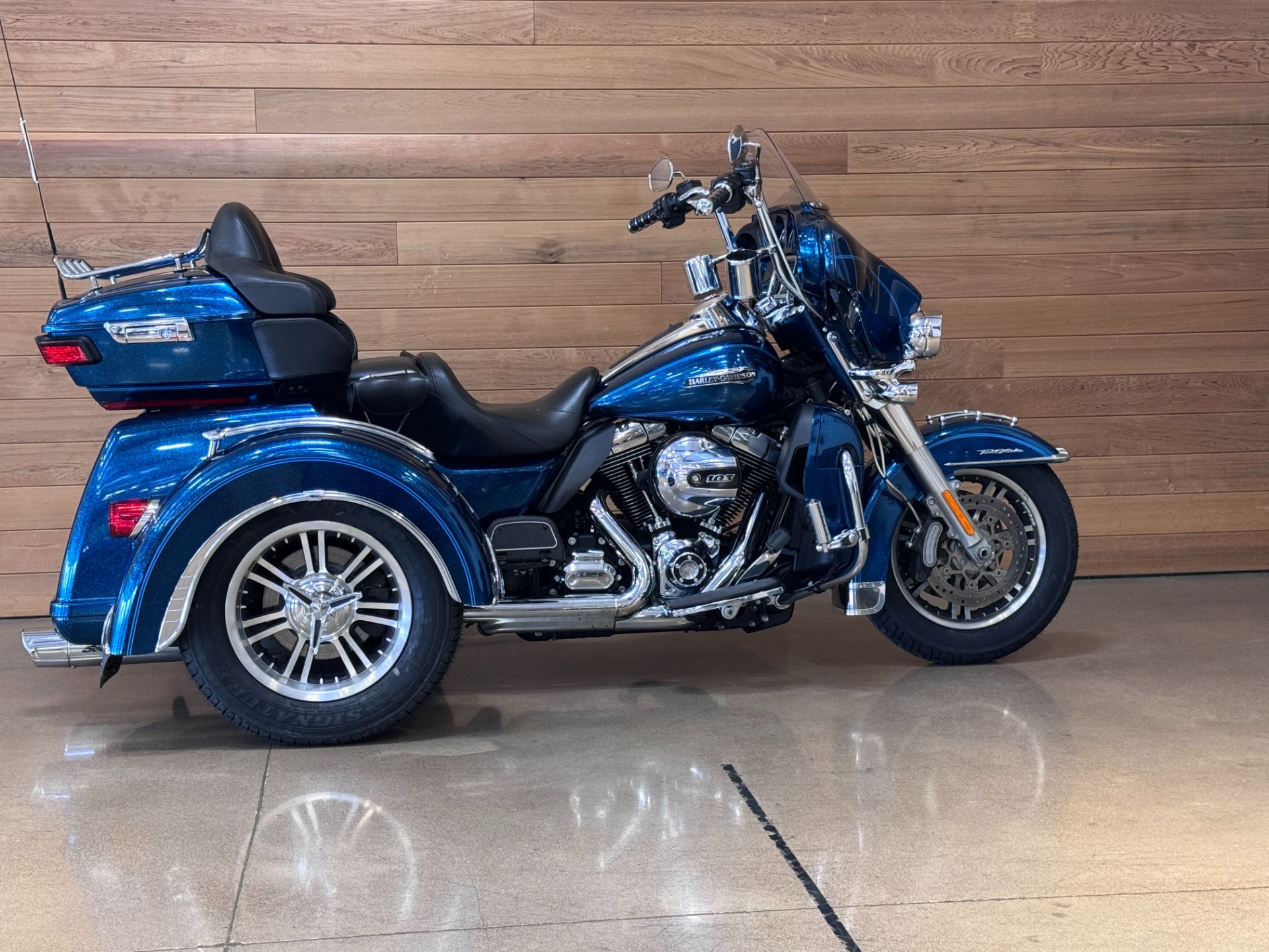 2015 Harley-Davidson Tri Glide® Ultra in Salem, Oregon - Photo 1