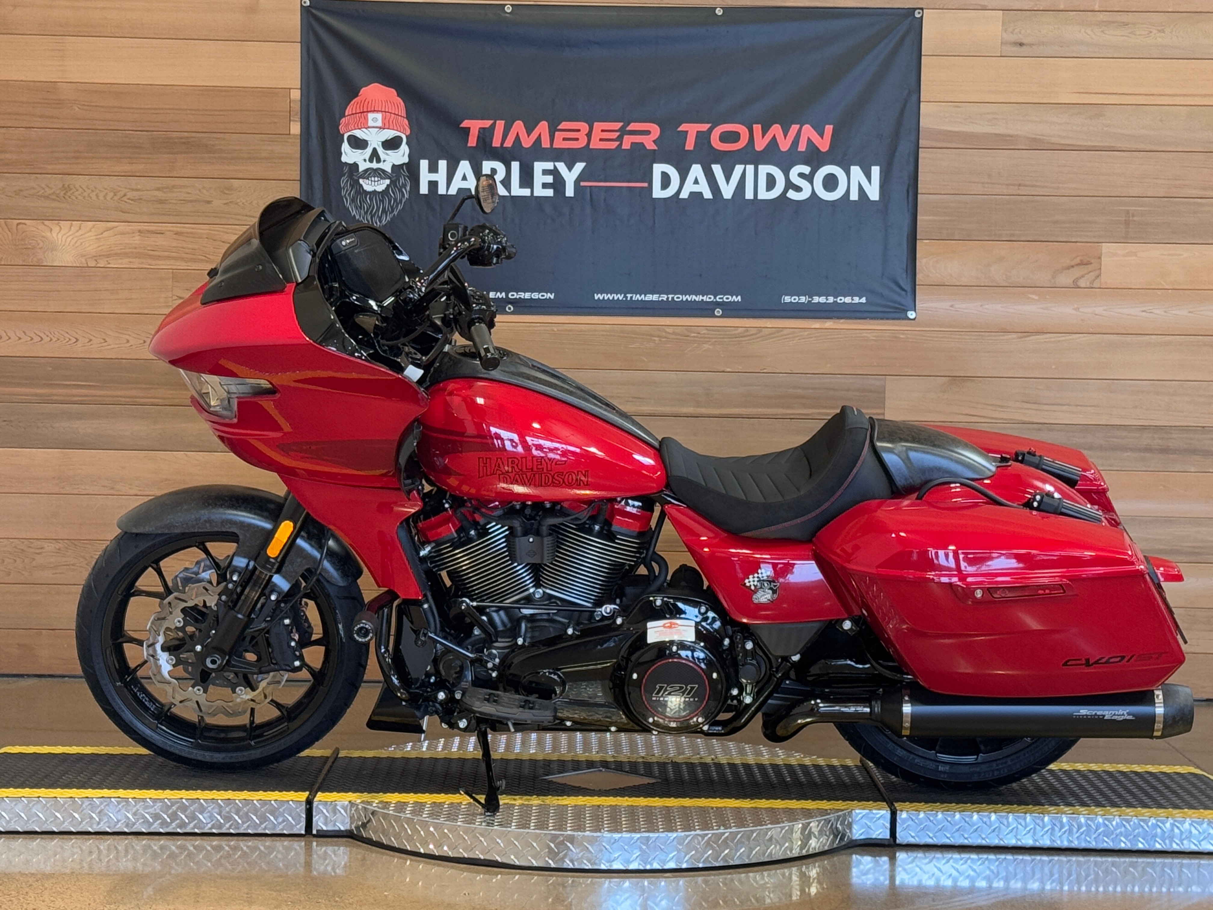 2025 Harley-Davidson CVO Road Glide® ST 2