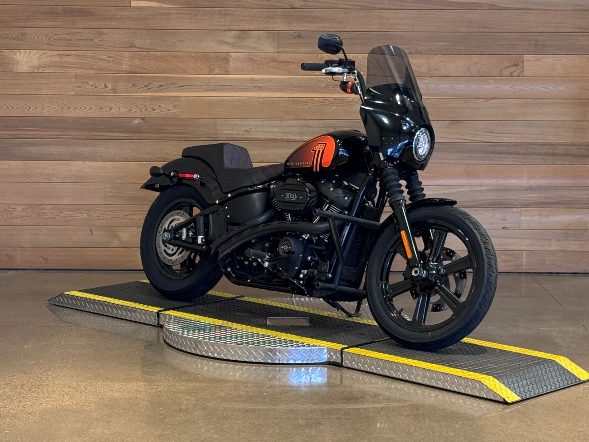 2023 Harley-Davidson Street Bob® 114 in Salem, Oregon - Photo 2