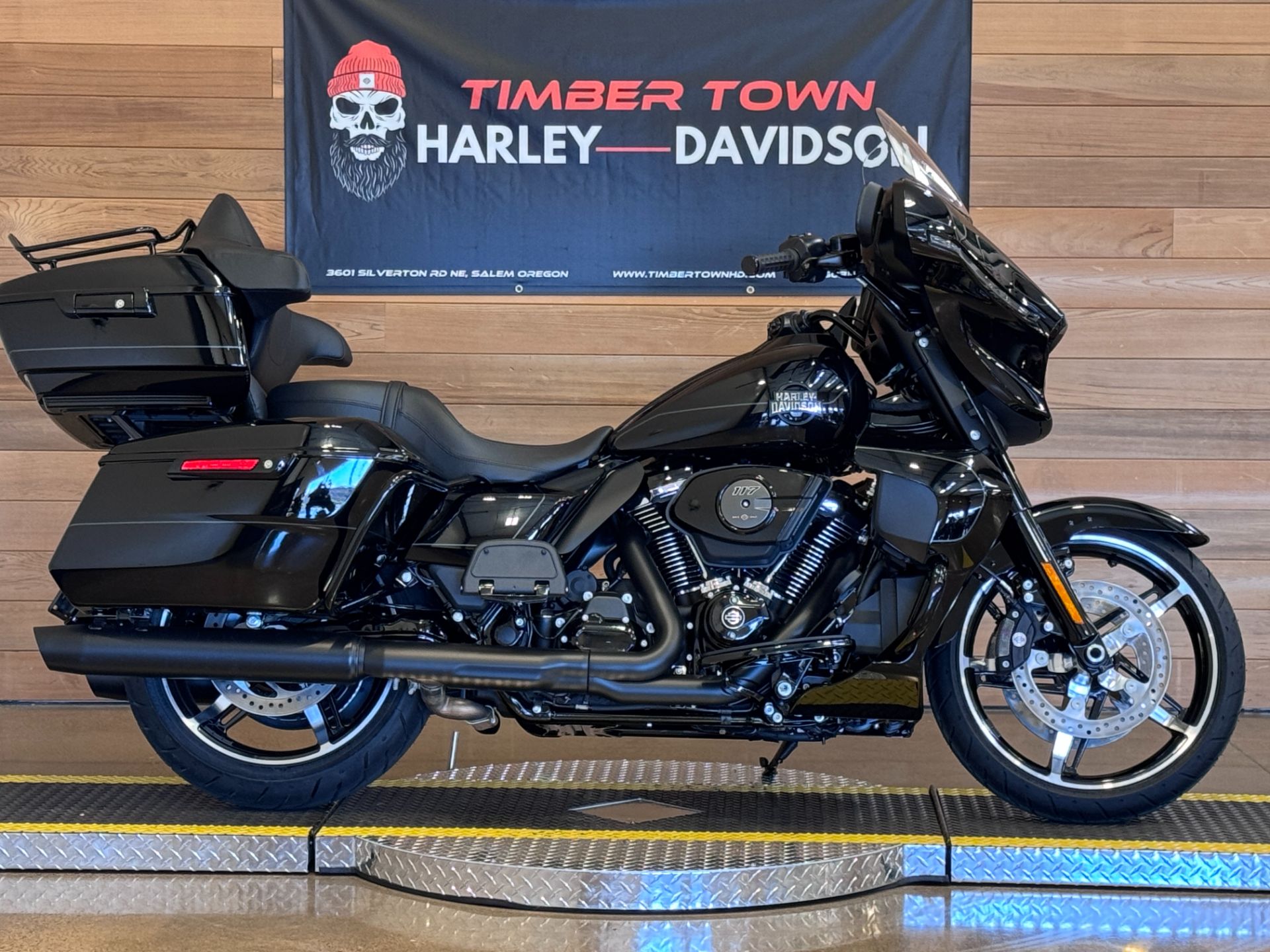 2025 Harley-Davidson Street Glide® Ultra in Salem, Oregon - Photo 1