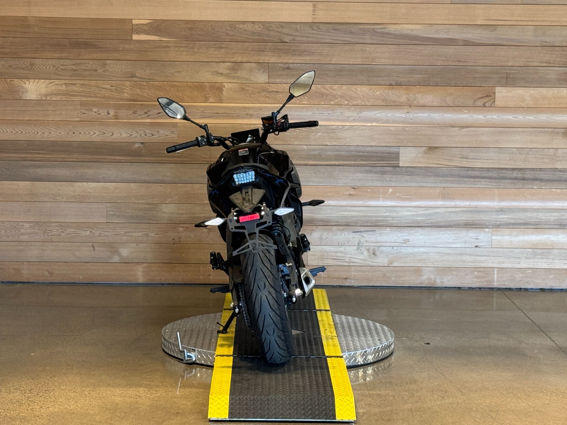 2022 CFMOTO 650NK in Salem, Oregon - Photo 6