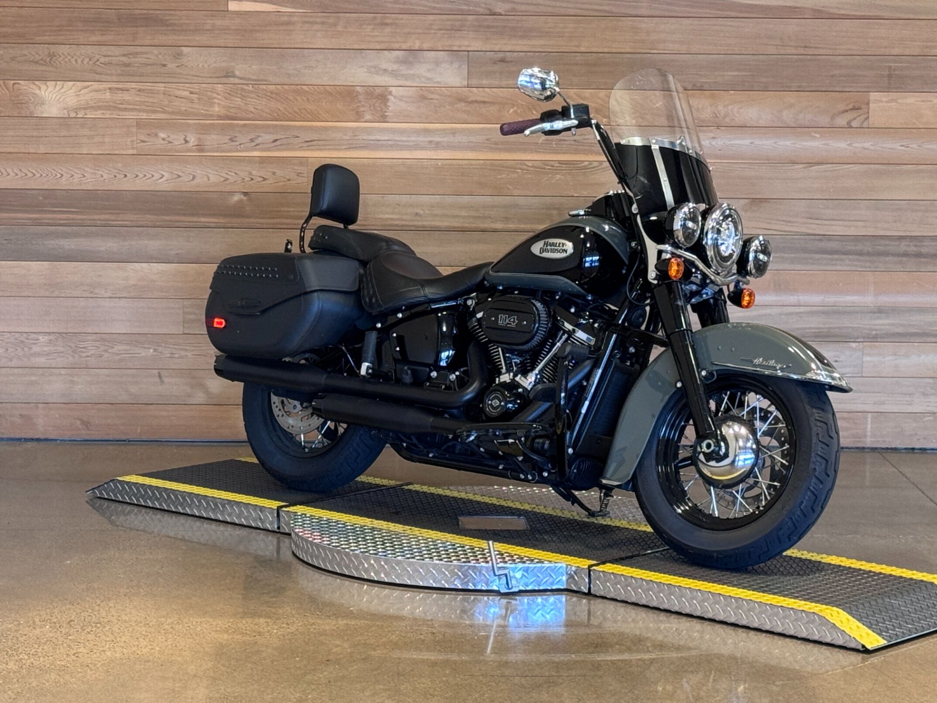 2021 Harley-Davidson Heritage Classic 114 in Salem, Oregon - Photo 2