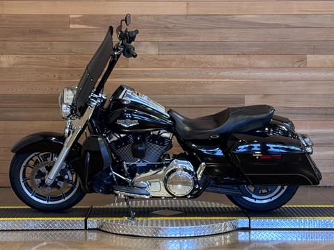 2015 Harley-Davidson Road King® in Salem, Oregon - Photo 5