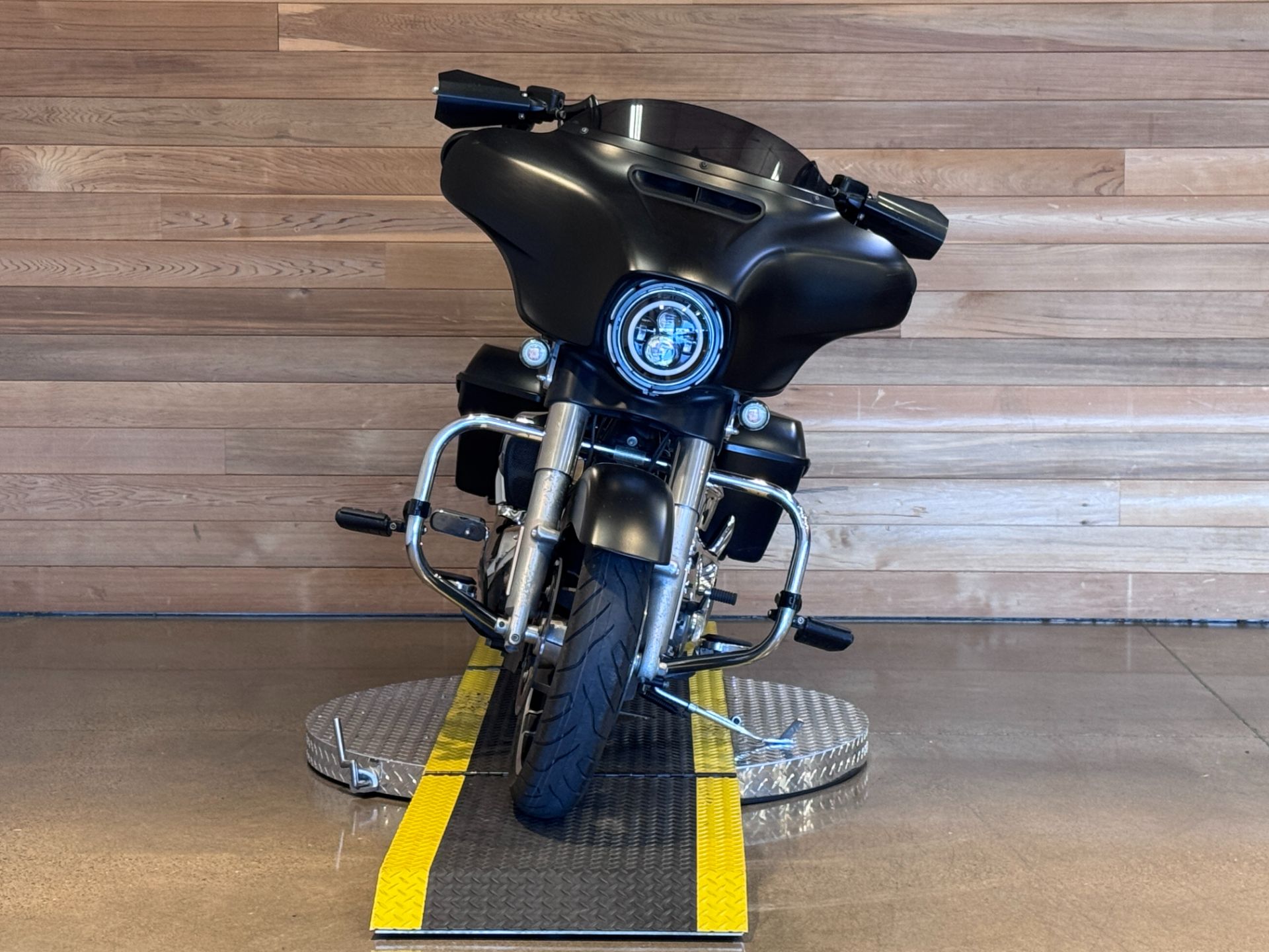 2017 Harley-Davidson Street Glide® Special in Salem, Oregon - Photo 3