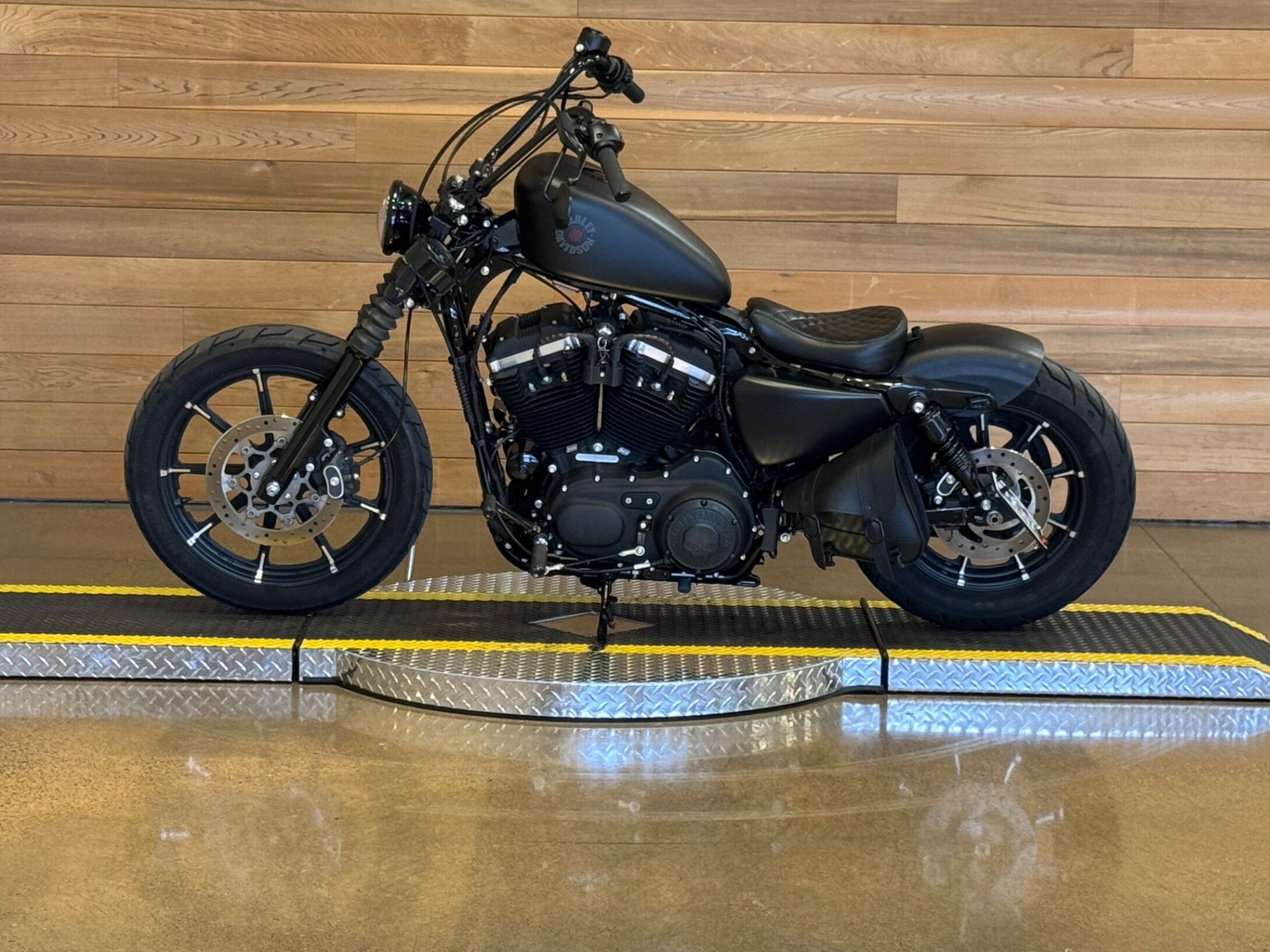 2020 Harley-Davidson Iron 883™ in Salem, Oregon - Photo 5