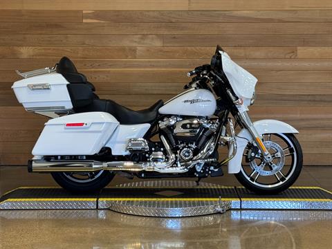 2017 Harley-Davidson Street Glide® Special in Salem, Oregon - Photo 1