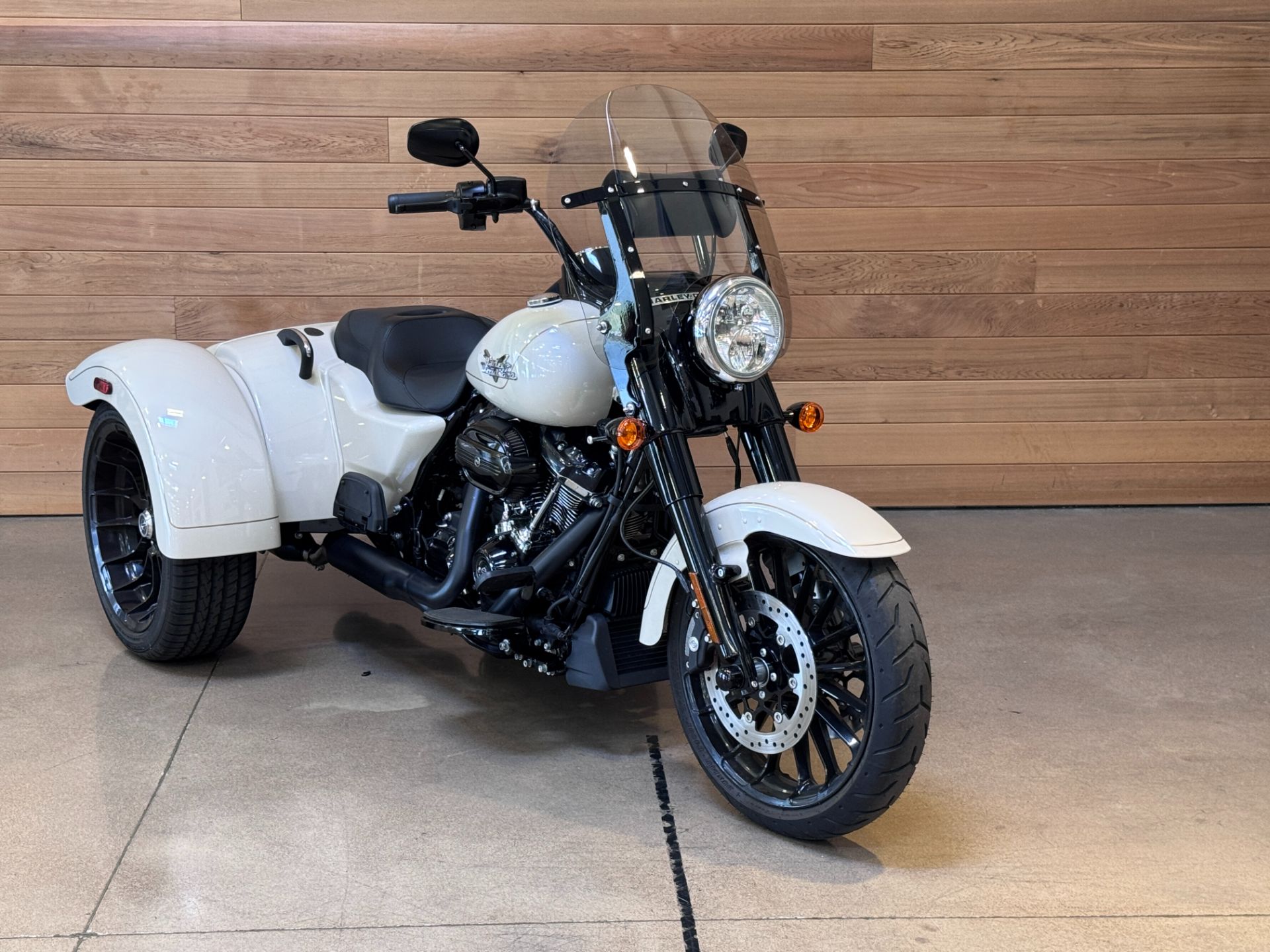 2023 Harley-Davidson Freewheeler® in Salem, Oregon - Photo 2