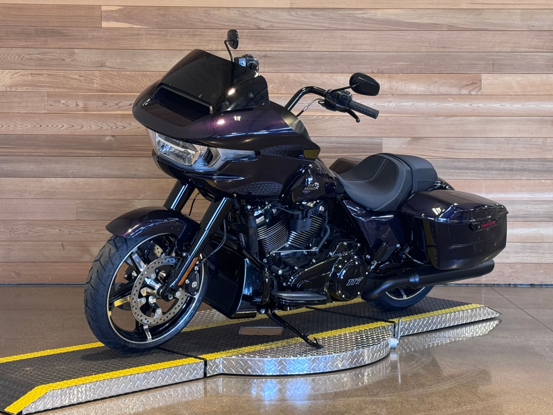 2025 Harley-Davidson Road Glide® in Salem, Oregon - Photo 4