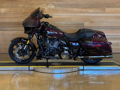 2025 Harley-Davidson CVO™ Street Glide® in Salem, Oregon - Photo 5