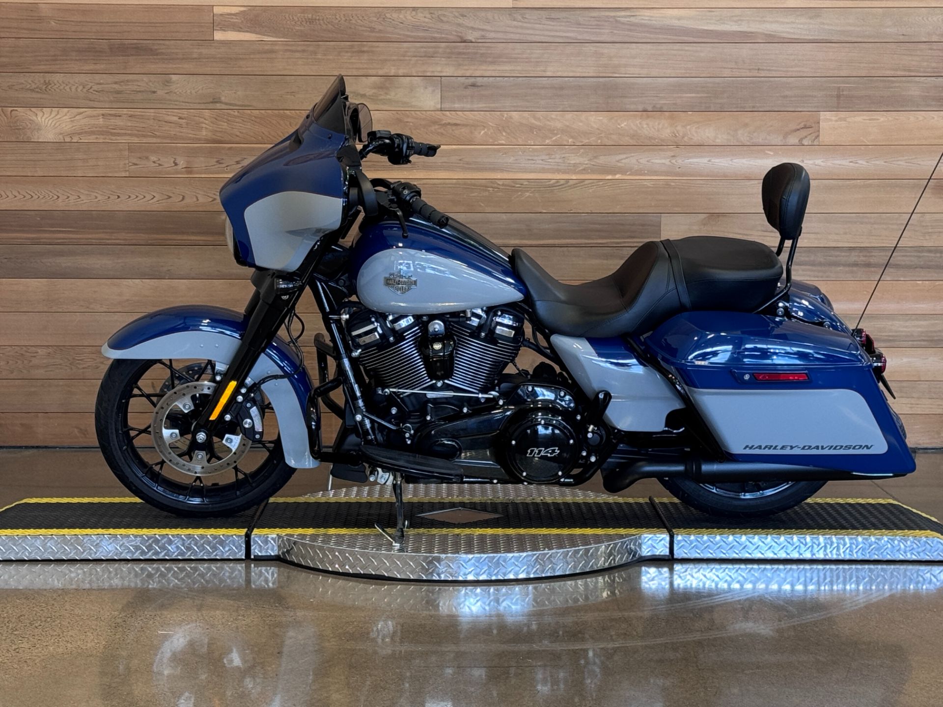 2023 Harley-Davidson Street Glide® Special in Salem, Oregon - Photo 5