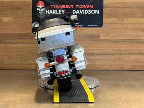2012 Harley-Davidson Electra Glide® Classic in Salem, Oregon - Photo 6