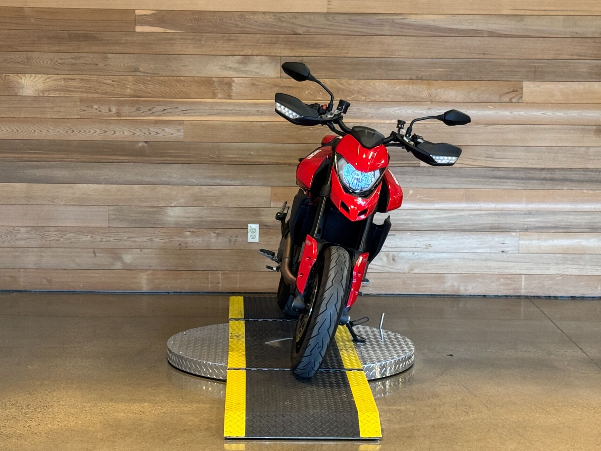 2021 Ducati Hypermotard 950 in Salem, Oregon - Photo 3