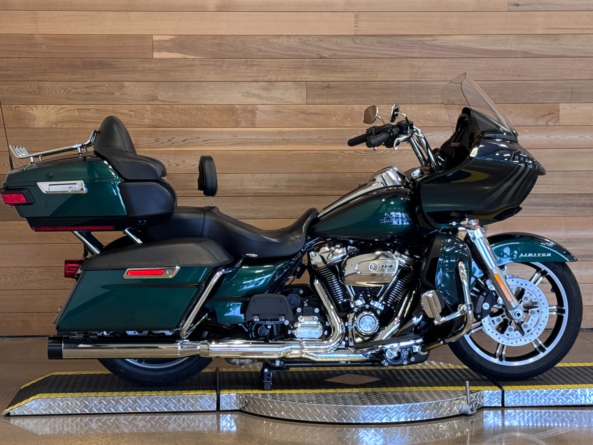 2021 Harley-Davidson Road Glide® Limited in Salem, Oregon - Photo 2