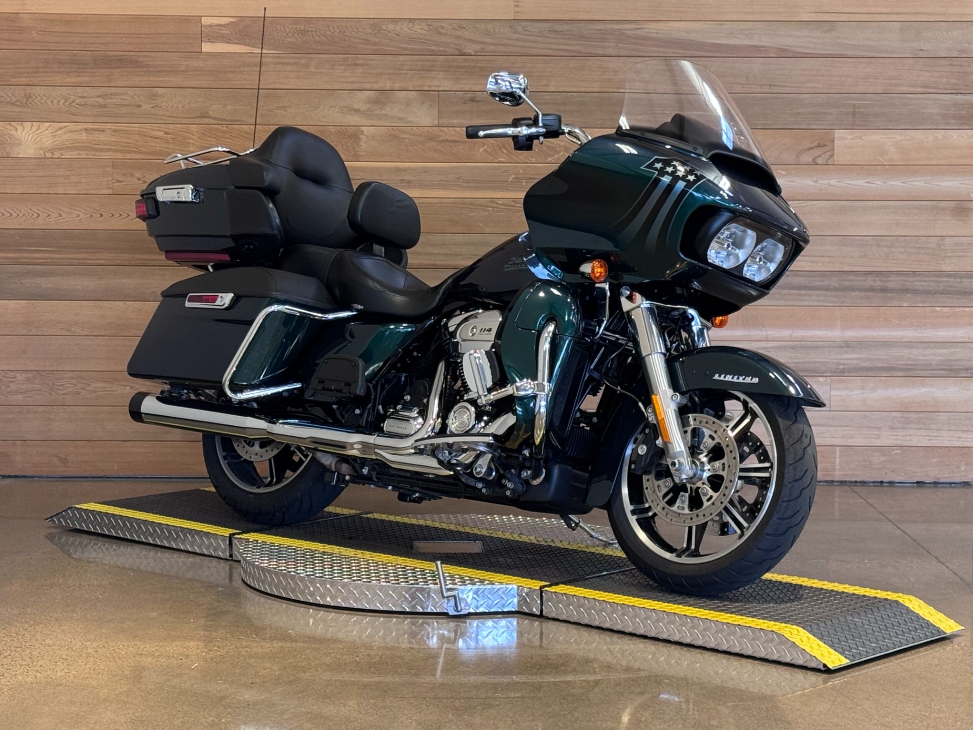 2021 Harley-Davidson Road Glide® Limited in Salem, Oregon - Photo 3