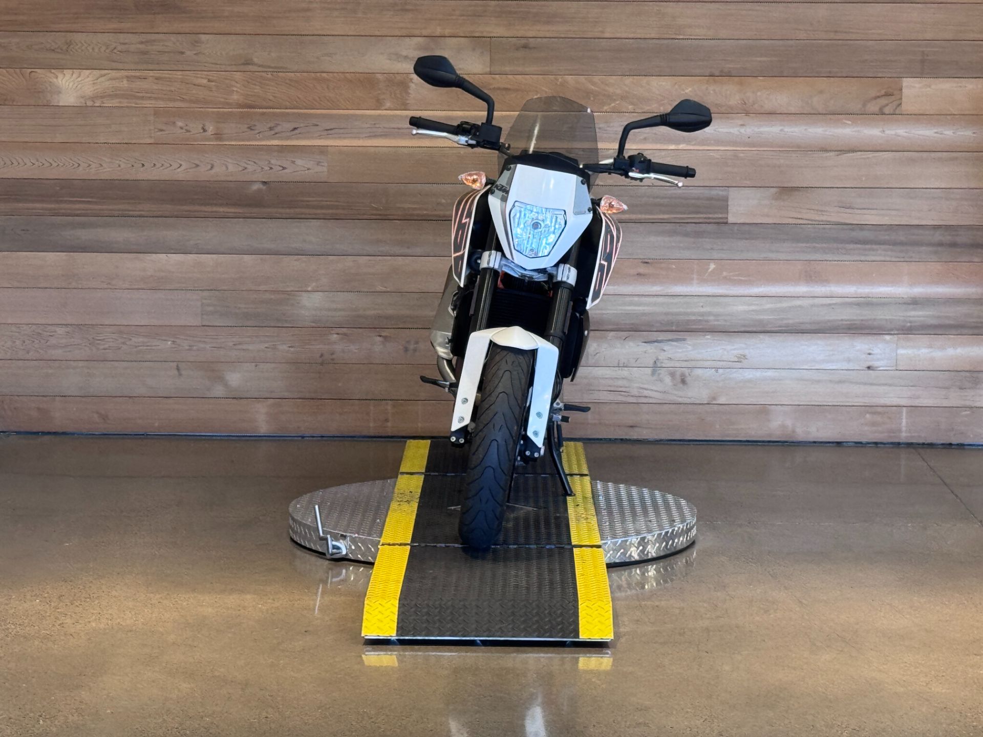 2013 KTM 690 Duke in Salem, Oregon - Photo 3