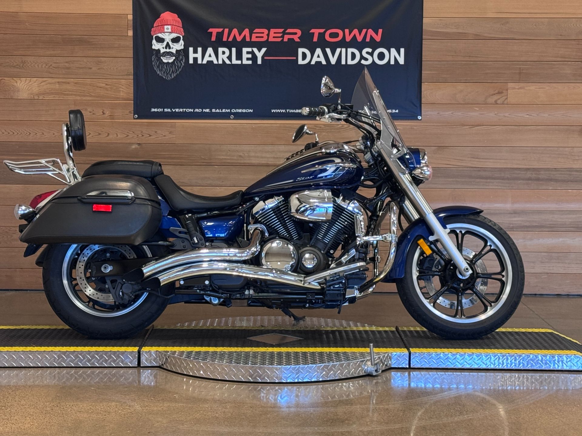 2015 Yamaha V Star 950 Tourer in Salem, Oregon - Photo 1