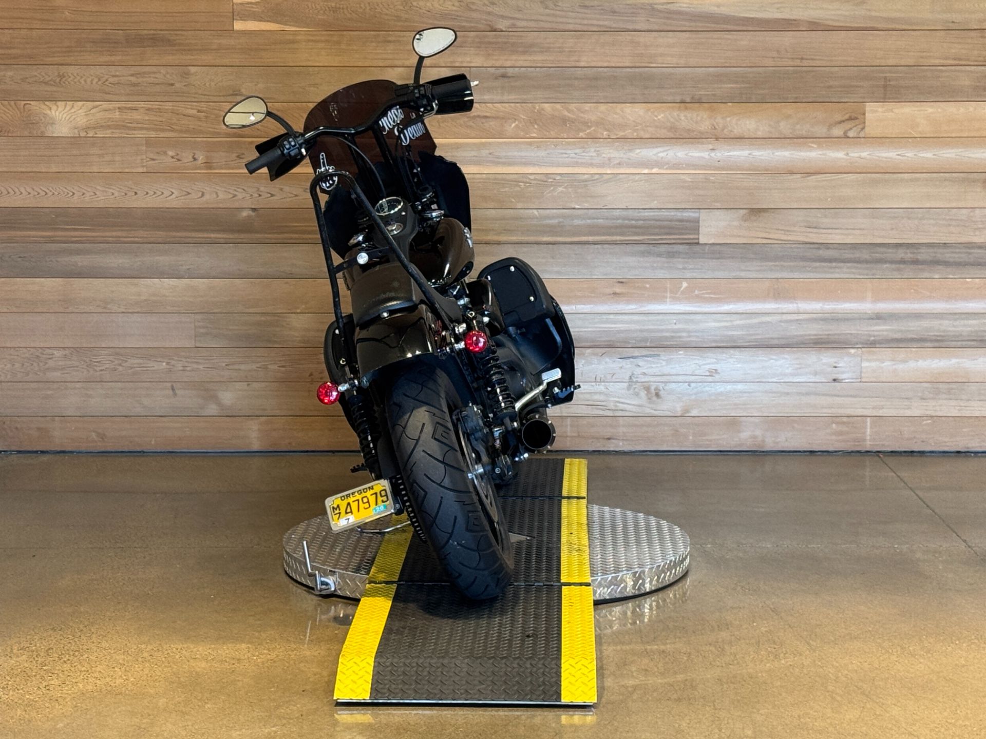 2016 Harley-Davidson Street Bob® in Salem, Oregon - Photo 6