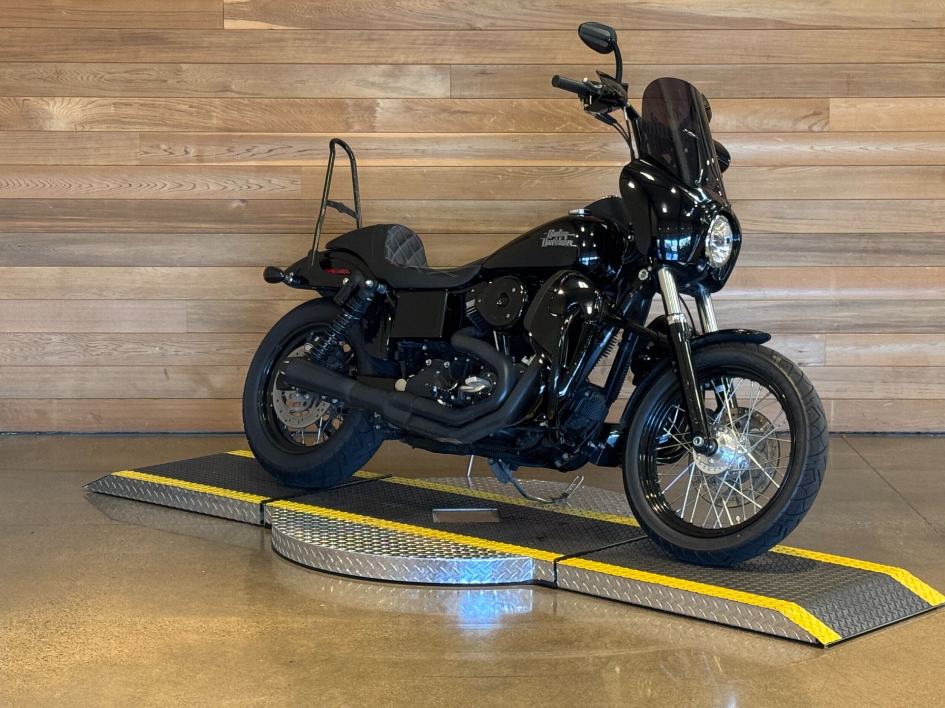 2016 Harley-Davidson Street Bob® in Salem, Oregon - Photo 2