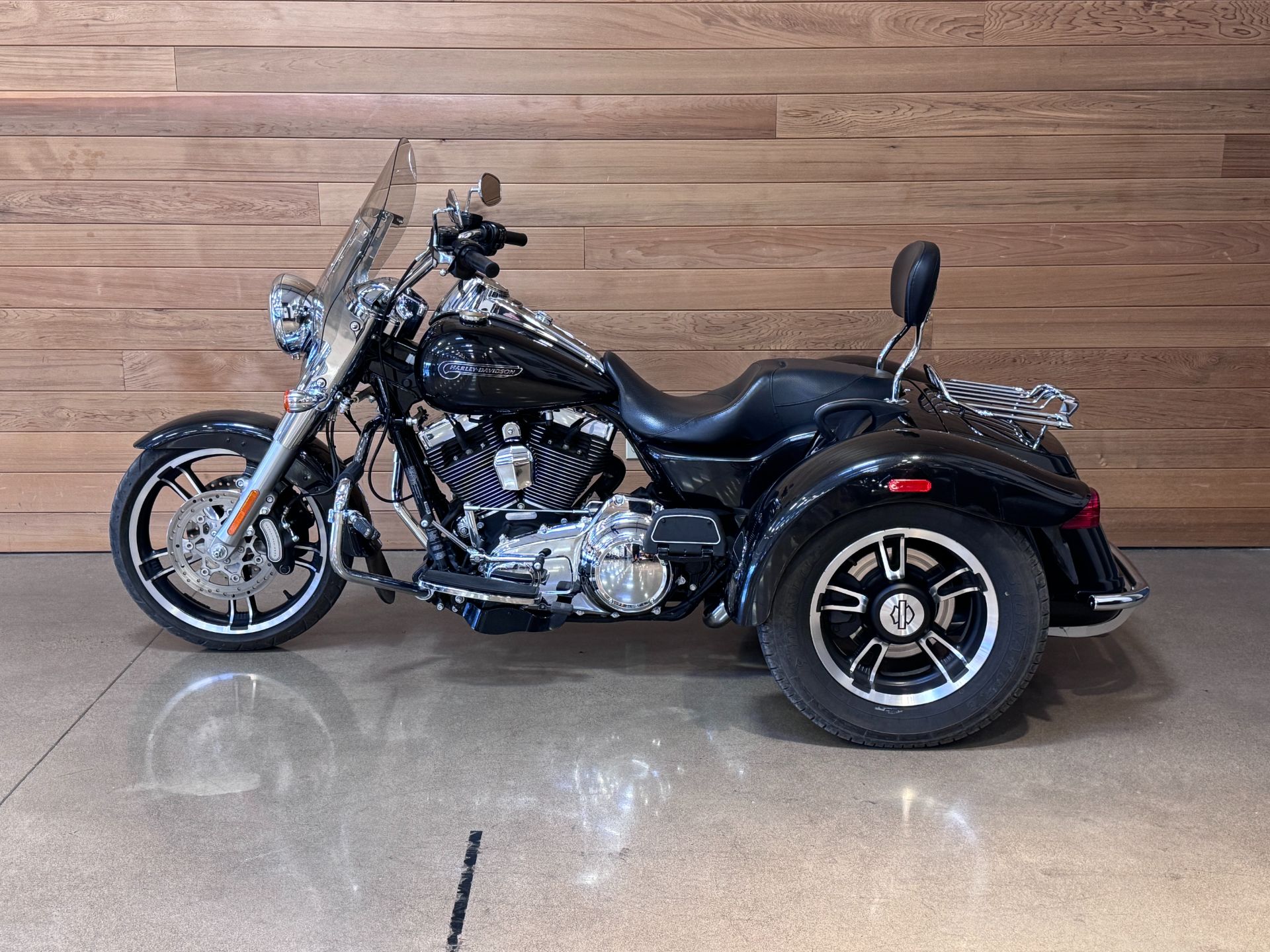 2016 Harley-Davidson Freewheeler™ in Salem, Oregon - Photo 5