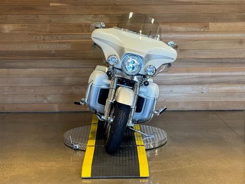 2008 Harley-Davidson CVO™ Screamin' Eagle® Ultra Classic® Electra Glide® in Salem, Oregon - Photo 3