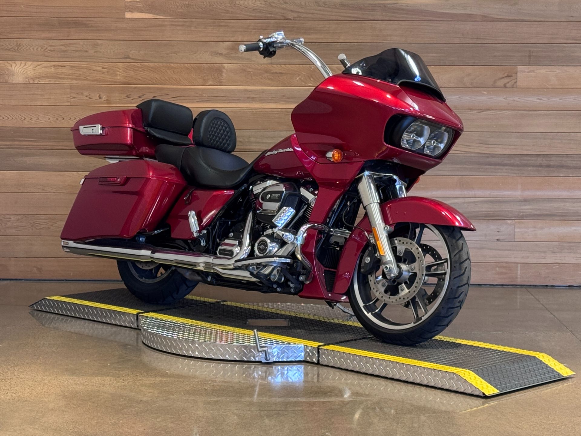 2019 Harley-Davidson Road Glide® in Salem, Oregon - Photo 2