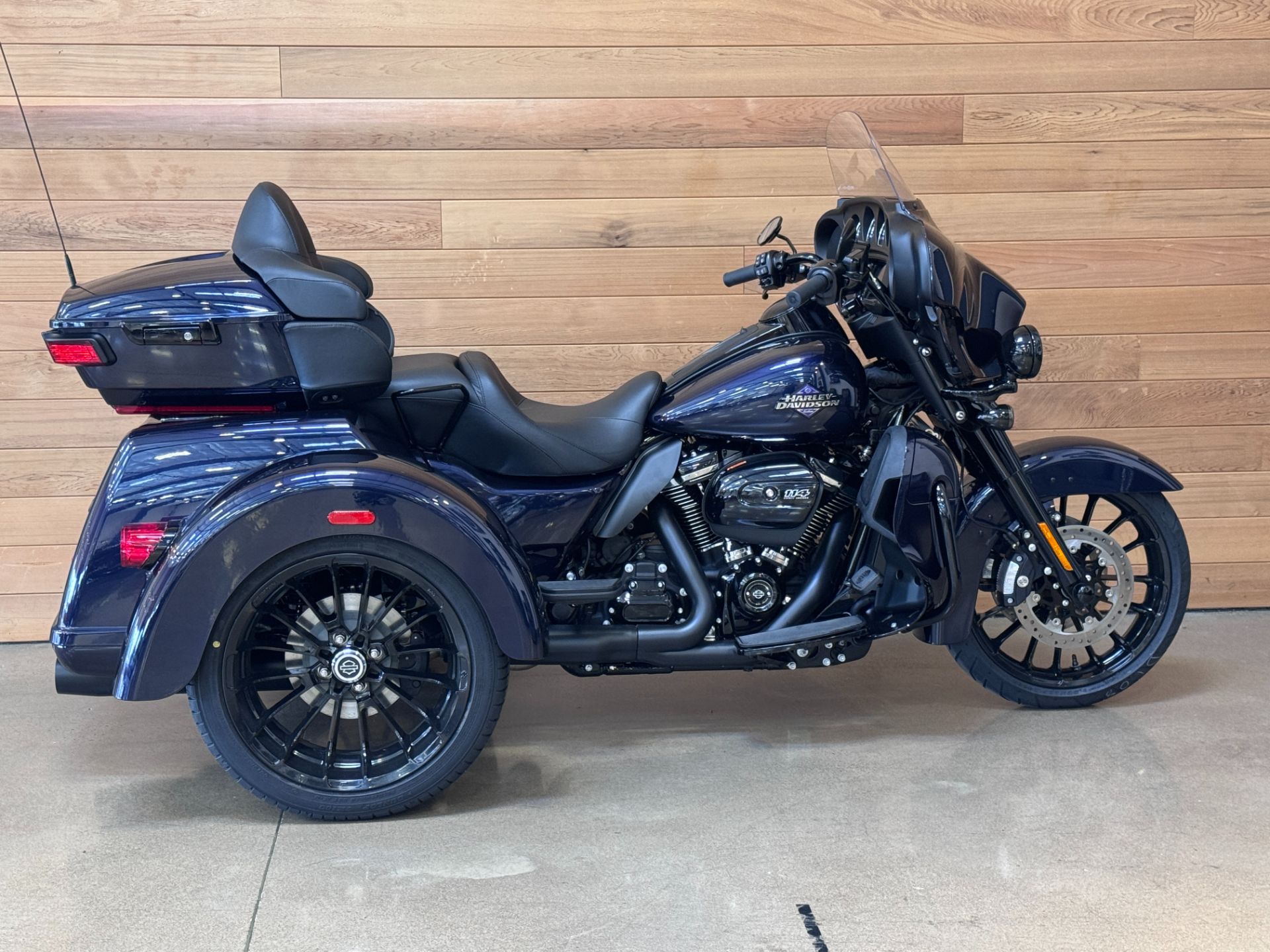 2025 Harley-Davidson Tri Glide® Ultra in Salem, Oregon - Photo 1
