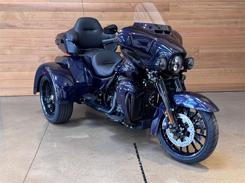 2025 Harley-Davidson Tri Glide® Ultra in Salem, Oregon - Photo 2