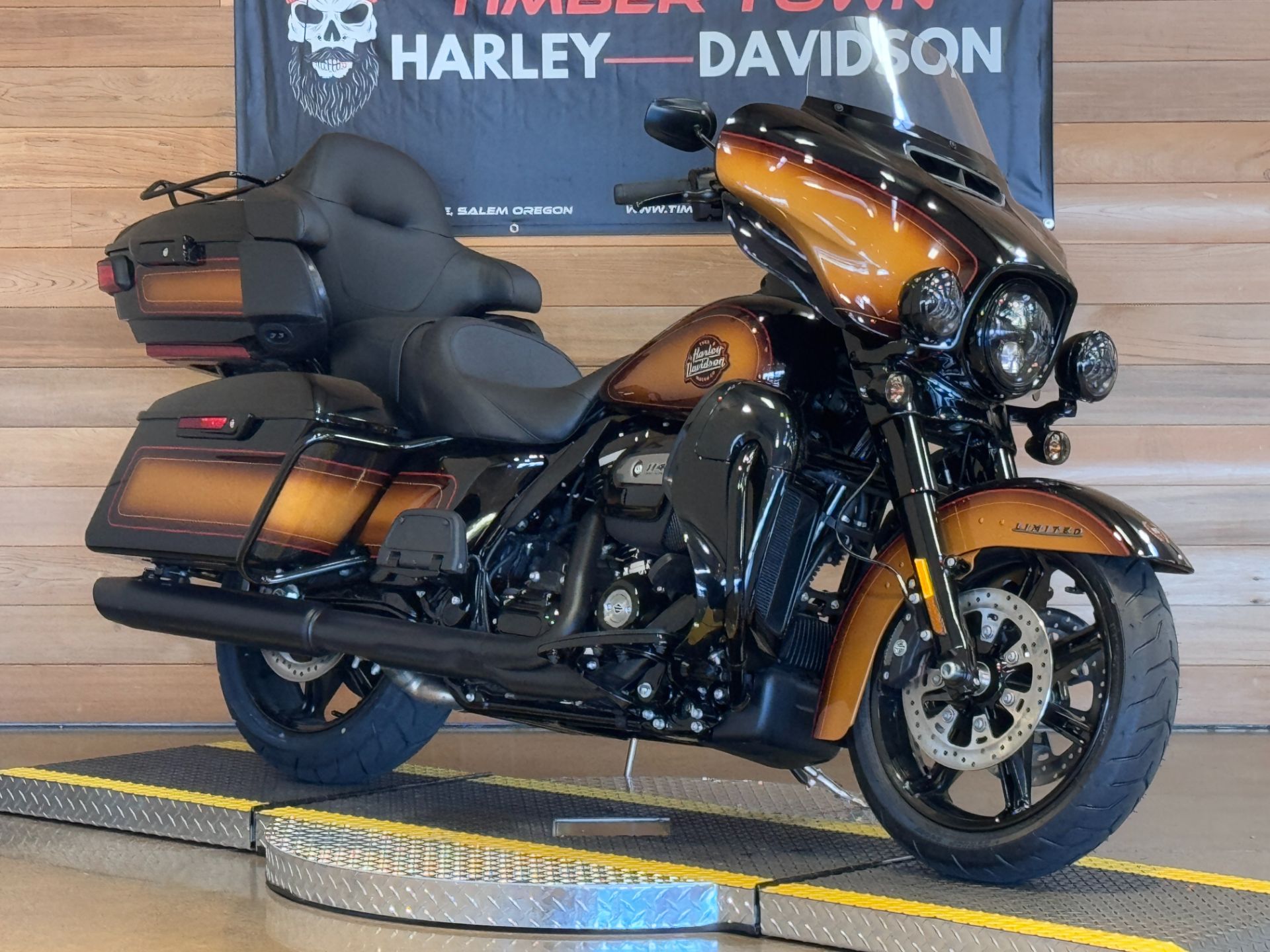 2024 Harley-Davidson Ultra Limited® in Salem, Oregon - Photo 2