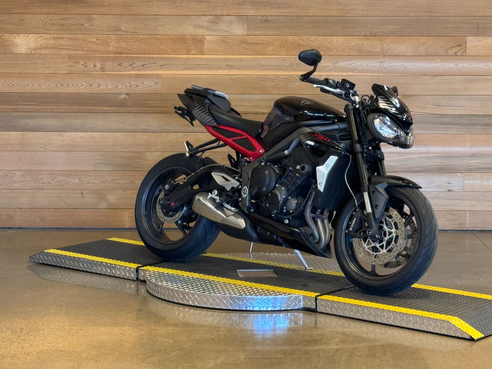 2022 Triumph Speed Triple 1200 RS in Salem, Oregon - Photo 2