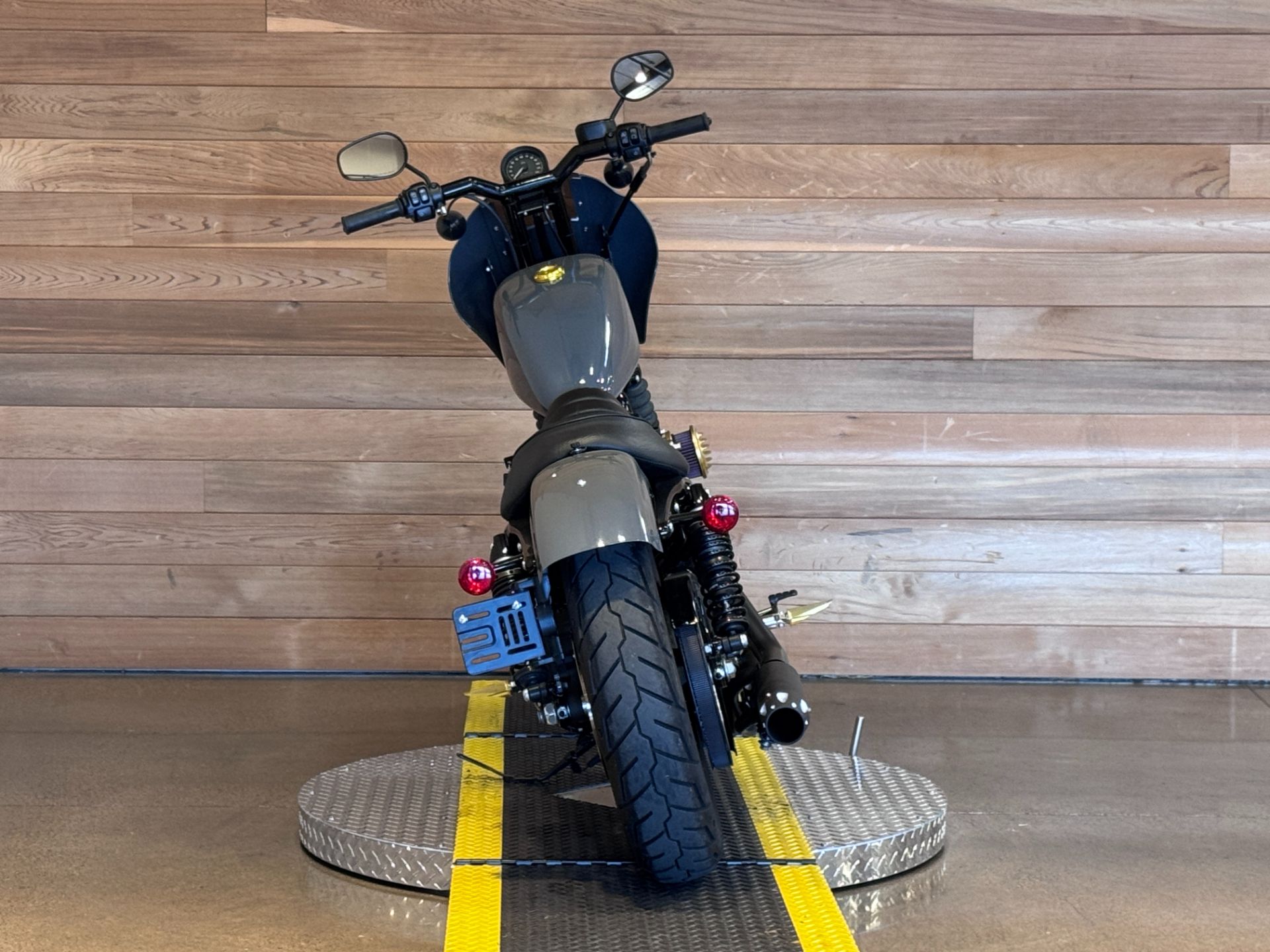 2022 Harley-Davidson Iron 883™ in Salem, Oregon - Photo 6