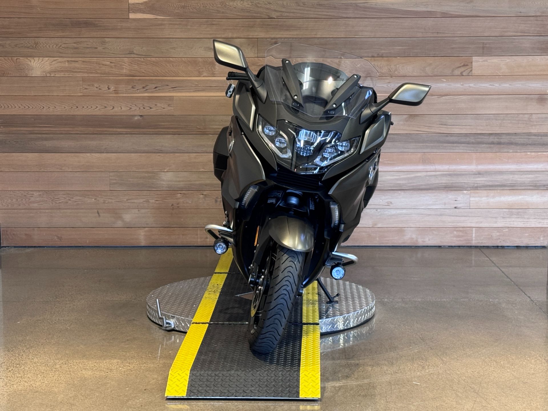 2023 BMW K 1600 B in Salem, Oregon - Photo 3
