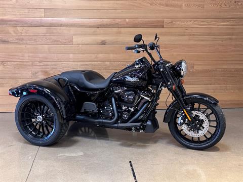 2024 Harley-Davidson Freewheeler® in Salem, Oregon - Photo 2
