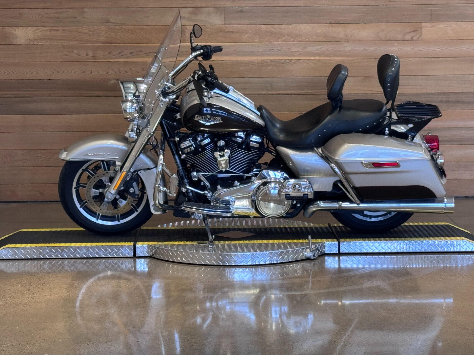 2018 Harley-Davidson Road King® in Salem, Oregon - Photo 5
