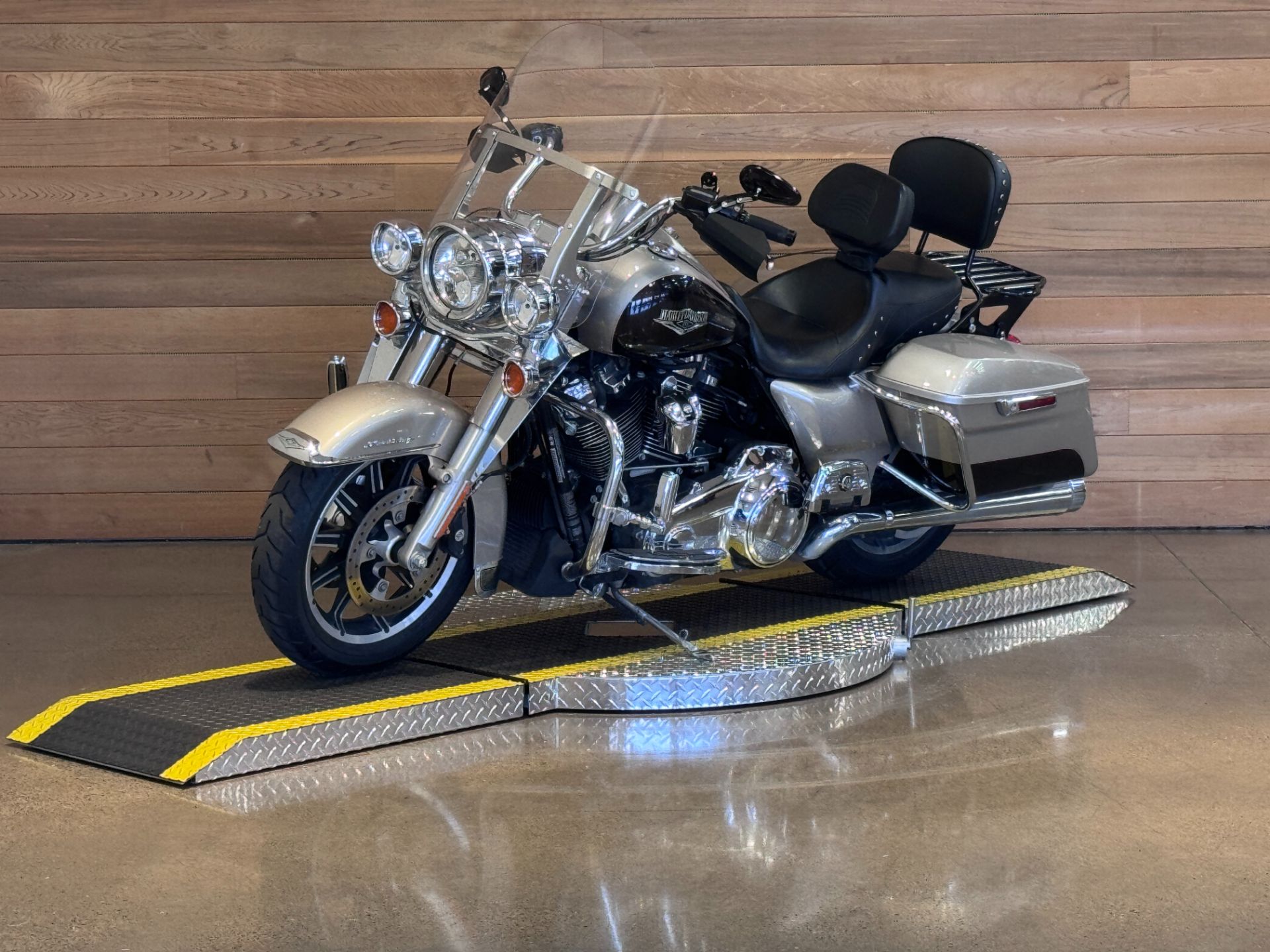 2018 Harley-Davidson Road King® in Salem, Oregon - Photo 4