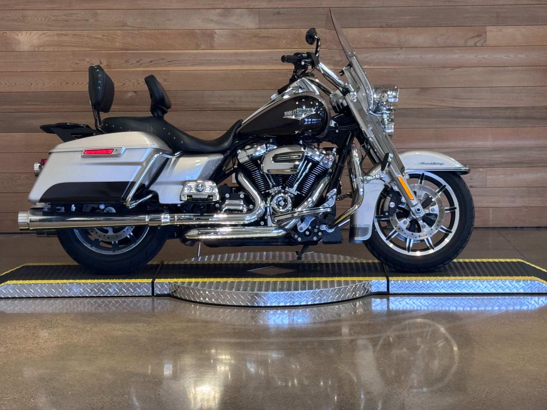 2018 Harley-Davidson Road King® in Salem, Oregon - Photo 1