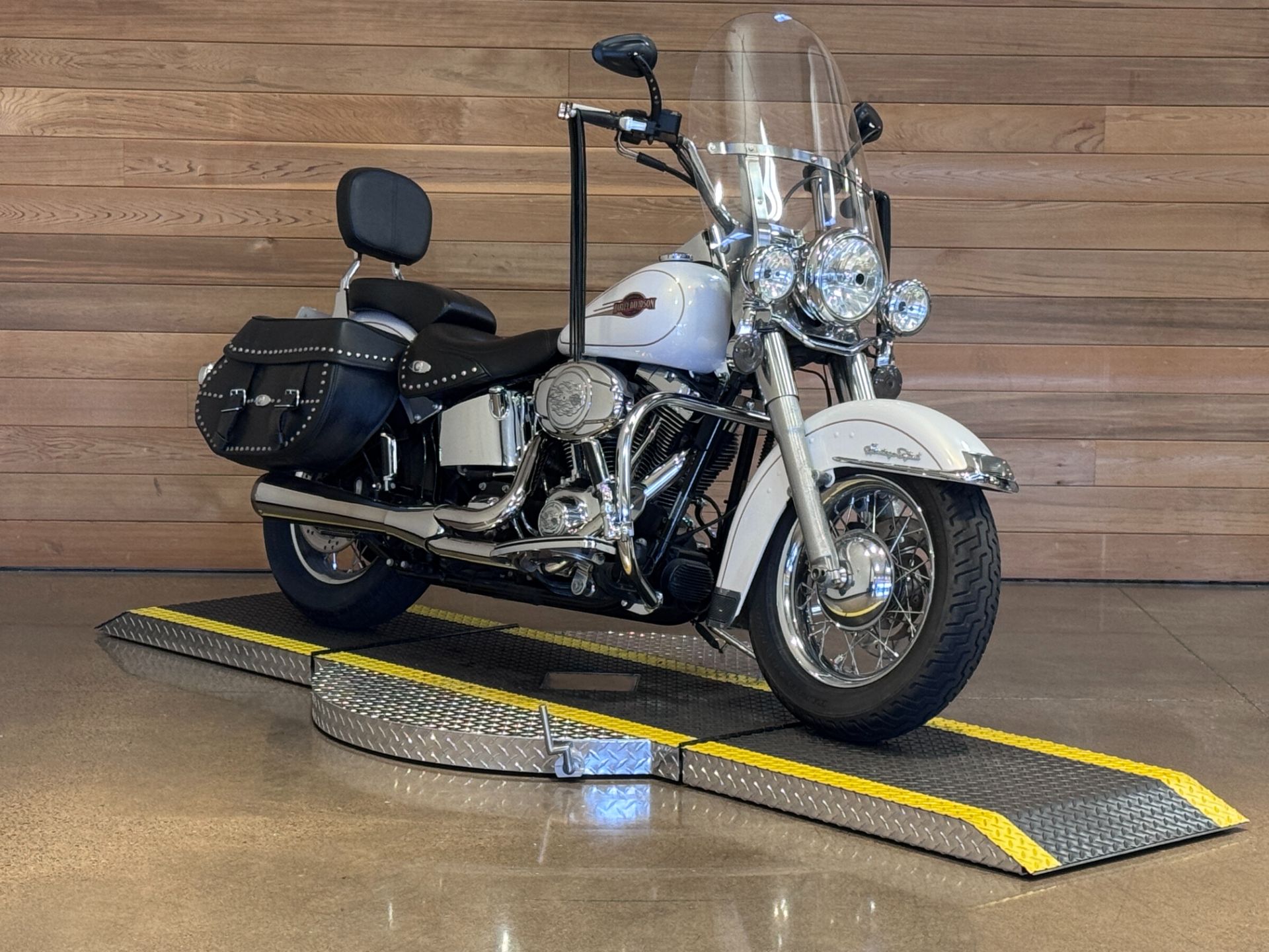 2007 Harley-Davidson FLSTC Heritage Softail® Classic in Salem, Oregon - Photo 2