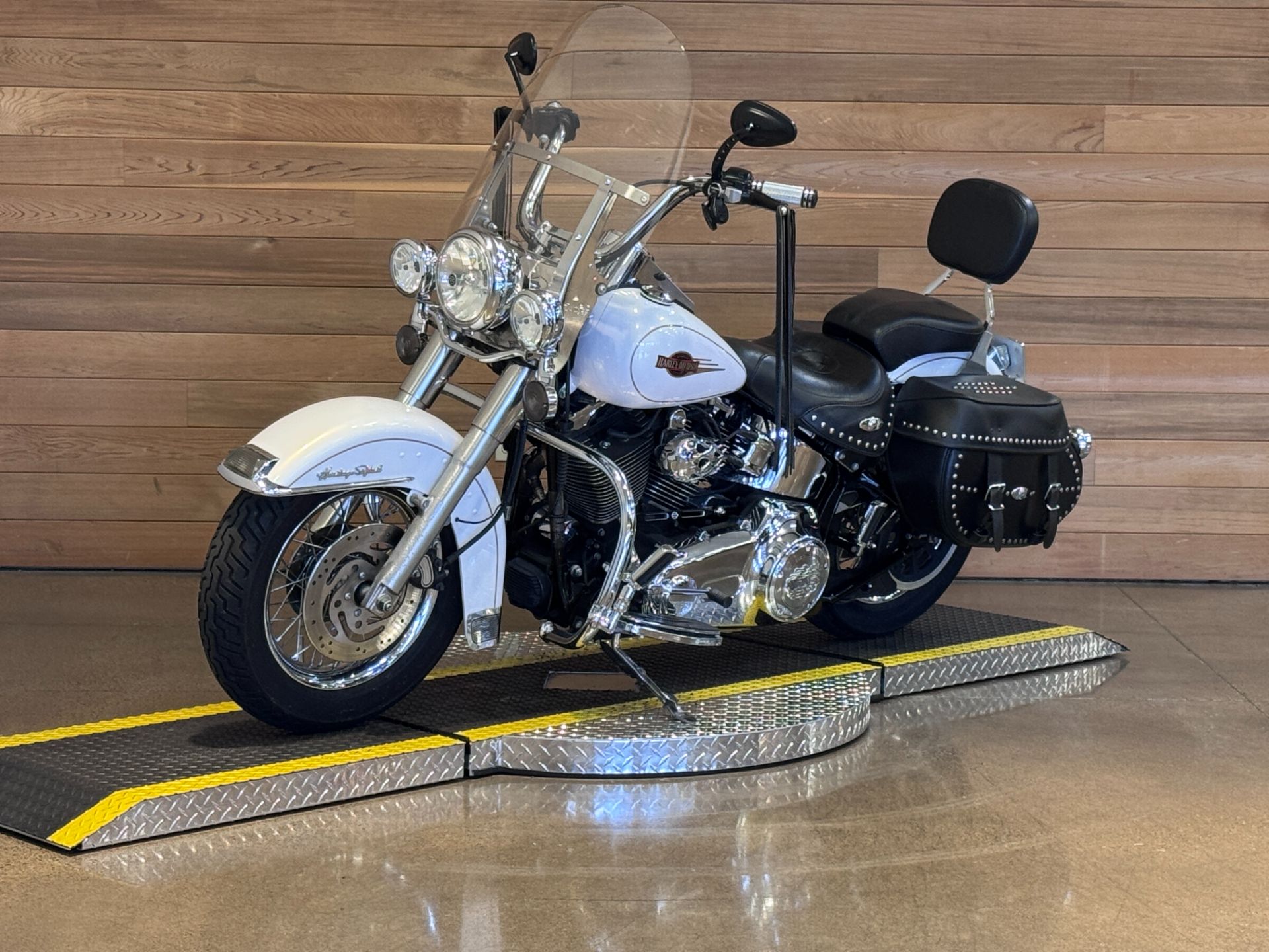 2007 Harley-Davidson FLSTC Heritage Softail® Classic in Salem, Oregon - Photo 4