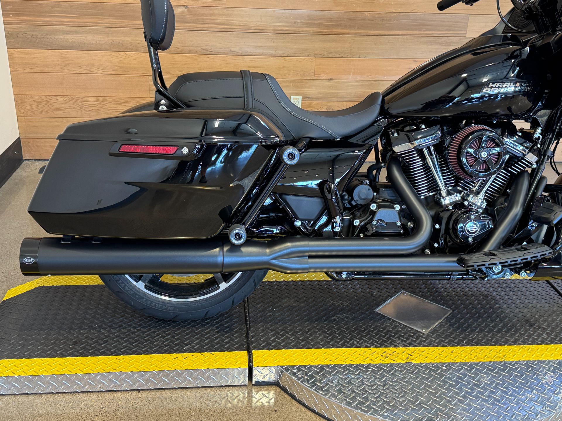 2025 Harley-Davidson Road Glide® in Salem, Oregon - Photo 8