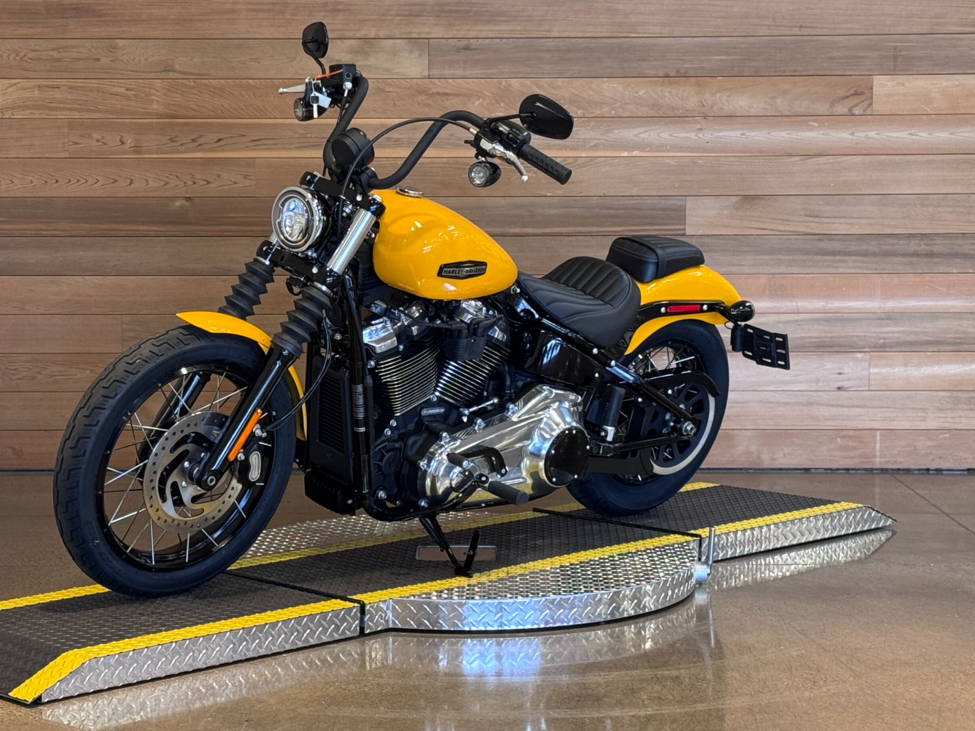 2025 Harley-Davidson Street Bob® in Salem, Oregon - Photo 4