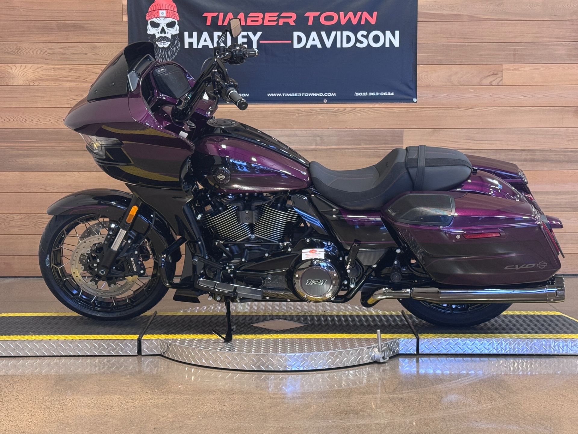 2025 Harley-Davidson CVO™ Road Glide® in Salem, Oregon - Photo 5