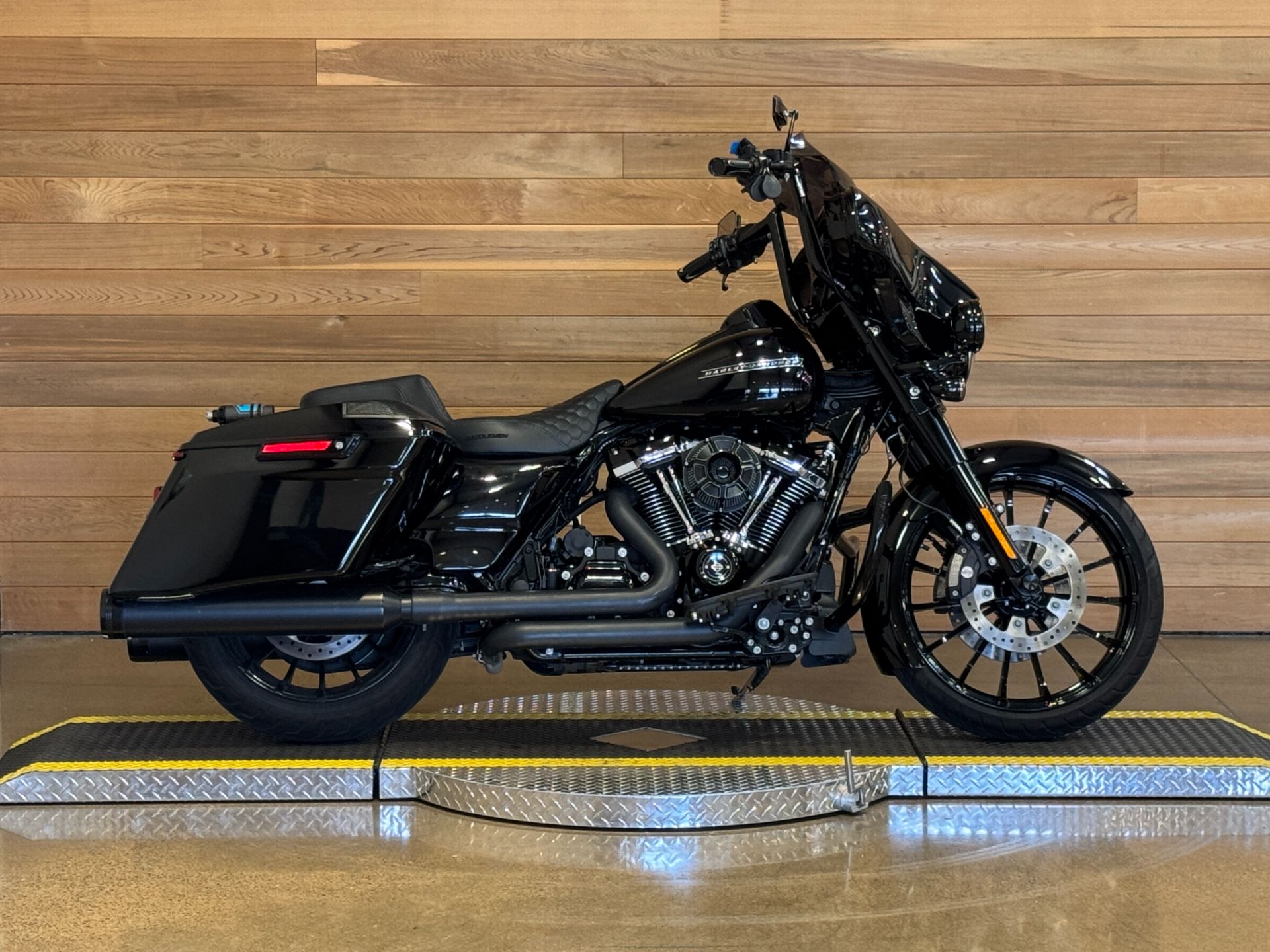 2020 Harley-Davidson Street Glide® Special in Salem, Oregon - Photo 1