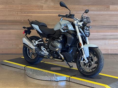 2023 BMW R 1250 R in Salem, Oregon - Photo 2