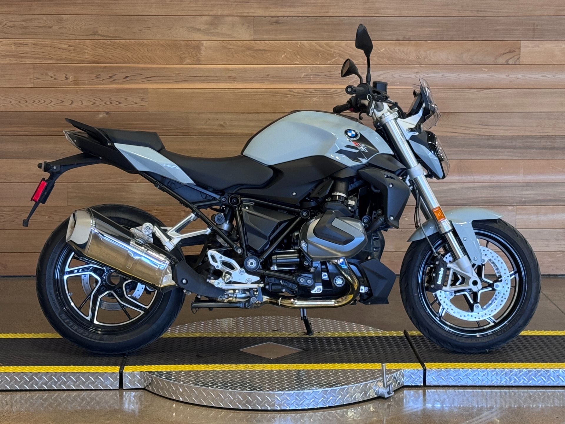 2023 BMW R 1250 R in Salem, Oregon - Photo 1