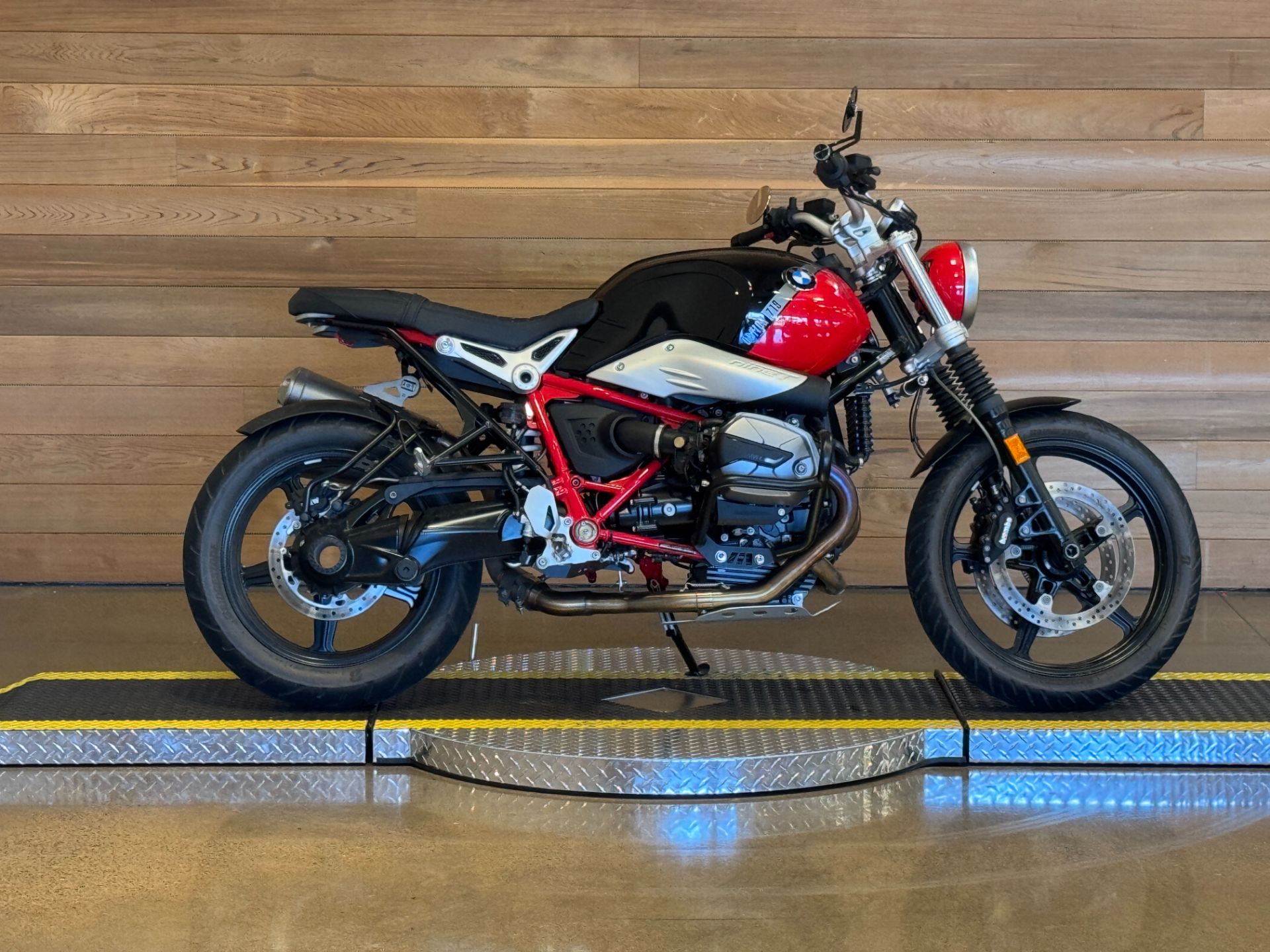 Used 2022 BMW R nineT Scrambler, Salem OR Specs, Price, Photos